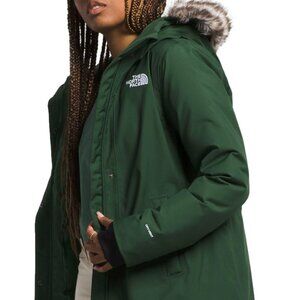 Green Women's North Face Down-filled Parka - XXL